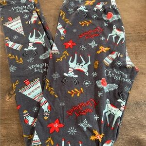LuLaRoe Gray Leggings with Festive Print